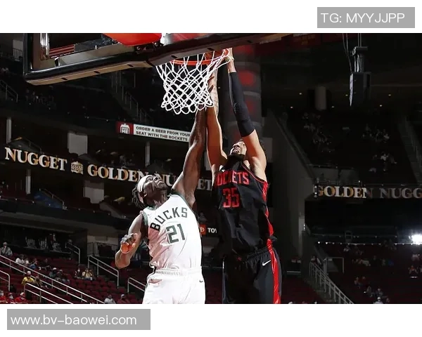 小迈克尔波特表现出色半场11投5中贡献14分三分球命中率高达50 小迈克尔波特表现出色半场11投5中贡献14分三分球命中率高达50